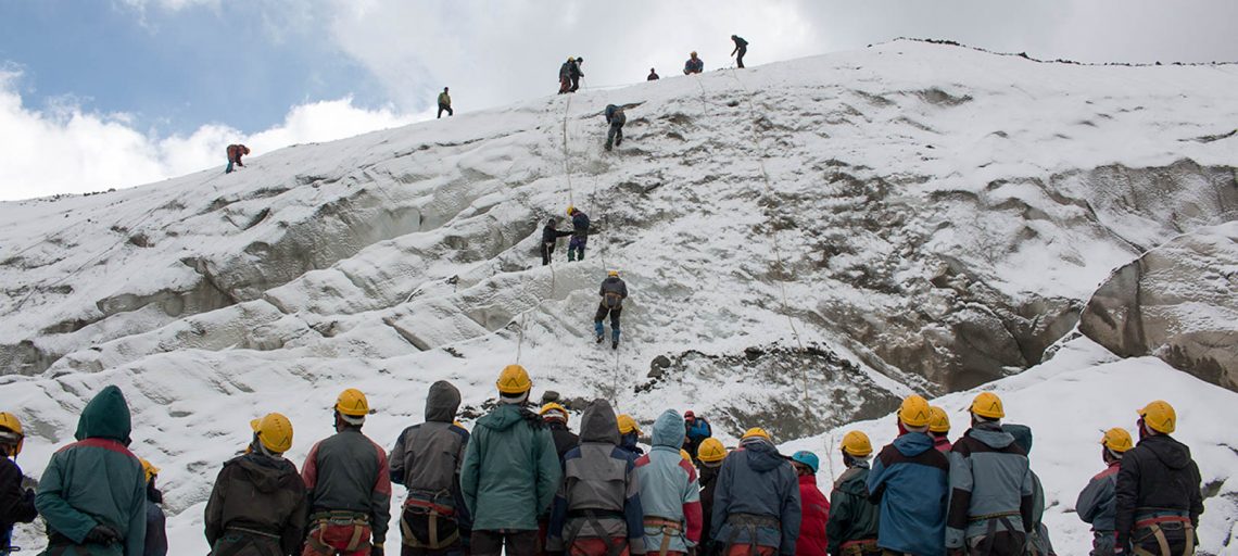 basic mountaineering courses in India